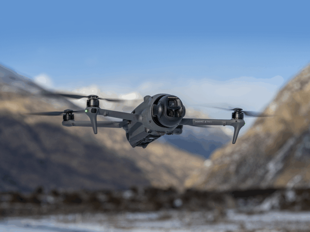 DJI Mavic 4 Spin